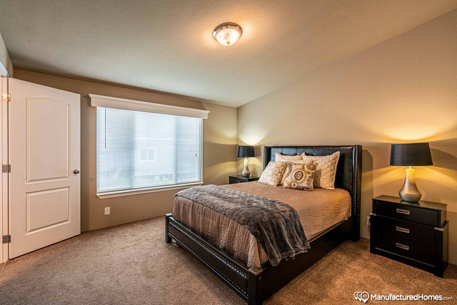 400 Series The River’s Edge 28362B from